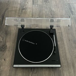 Audio technica turntable